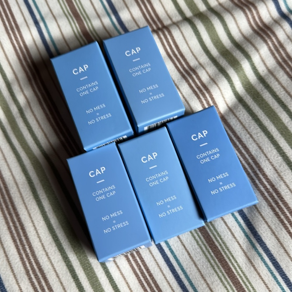 Madison Reed Shower Caps - Picture 2 of 8